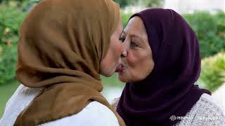 Older Muslim Women crazy tongue Kiss | Lesbians Kissing Video