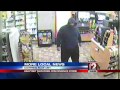 Police search for heavyset man who robbed convenience store