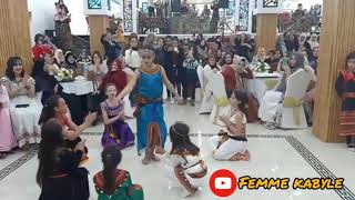 رقص قبائلي لطفلة صغيرة و لا أروع 😱😱❤️⁩😍 Dance kabyle 2020