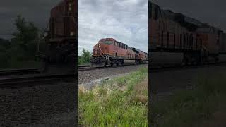 BNSF 6810 leading loaded rail train U-SPREMP west on the emporia sub!