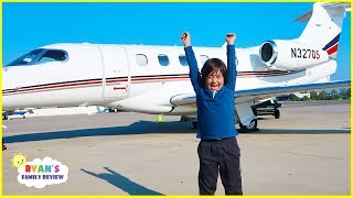 Ryan flying on a private airplane for the first time!!!