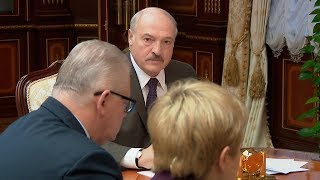 Лампочку не могут вкрутить - Лукашенко требует усилить трудовую подготовку в школах