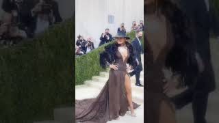 Jlo at MetGala  🤎✨🤎 #metgala2021 #shorts #jlo #jenniferlopez