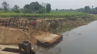 দীঘিনালা টু সাজেক সড়কের সবচেয়ে বড়  ব্রিজটি ভেঙ্গে মচরে গেছে, ৪৫ হাজার কেজি ওজনের পাথরের গাড়ির ভারে।