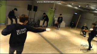 [17TV] 131015 Dongjin, Seunggwan and Junghan dancing