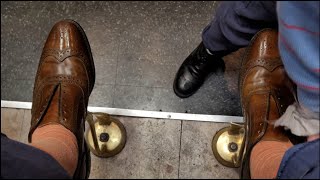 S02E07 NYC Shoe Shine -Jacob Shoe Repair / ASMR