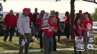 When will autoworkers in Northeast Ohio join UAW strike?