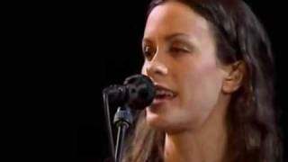 ALANIS MORISSETTE - THANK U (Live Paris - Bercy 1998)