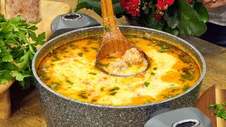 Мога да ям тази супа всеки ден. Толкова е вкусна, най-добрата българска супа! Невероятен вкус