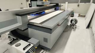 JHF F3900 UV LED wide format digital flatbed inkjet printer. #JHFF3900 #UVLEDPrinter