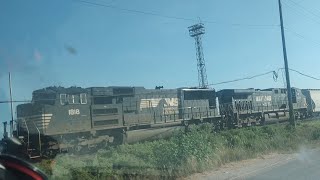 Norfolk Southern 1818 SD70ACC leads eastbound train ft NS 4435 AC44C6M, Houston TX 8/6/23