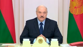 Лукашенко ответил на критику в СМИ и интернете