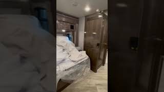 2022 FLEETWOOD DISCOVERY LXE in key largo FL:https://www....