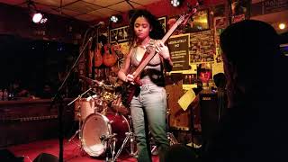 Mohini Dey NAMM 2019 playing solo electric bass at The Baked Potato club