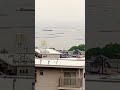 牡蠣作業船と 小型ボート 右端の宮島方面へ 9 35am miyajima.japan