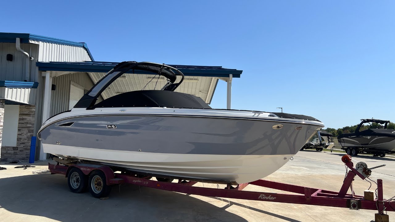 Unmatched Features Craftsmanship Performance L 2025 Sea Ray 270 Sdx