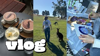 s6 vlog🦘 days in january; girls retreat and reading old diaries!