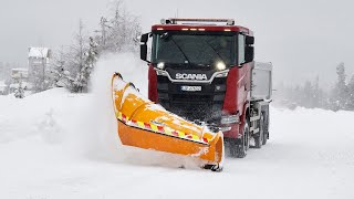 A new generation, all-wheel-drive Scania plough truck