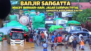 Situasi Banjir Sangatta, Jalan Lumpuh Total, Banyak Driver Bermalam, Kendaraan Mati Terendam Banjir