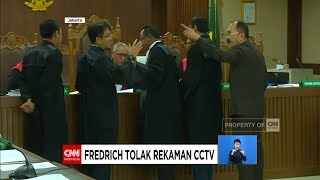 Fredrich Yunadi Marah-Marah Dalam Sidang, Sebut CNN dan Bakpao