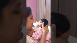 என்னுடைய மகளை❤️ இப்படி கொஞ்ச எனக்கு ரொம்ப பிடிச்சிருக்கு #cute #baby