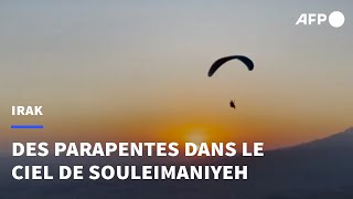 Irak: une équipe de parapente survole la ville de Souleimaniyeh | AFP