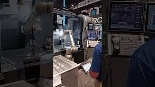 Hurco’s VM15Di 3-axis CNC machine at IMTS 2024