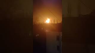 Пожар в Брянске после пару хлопков (взрывов)  #война #украина #россия #войнанаукраине