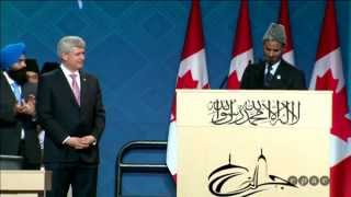 Harper touts religious tolerance policies at Ahmadiyya Muslim conference