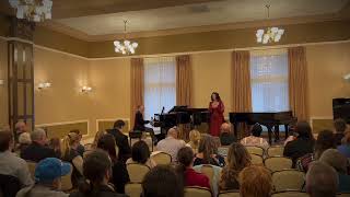 Aziza Poggi sings Lied der Mignon by Schubert