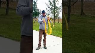 A Simple Method of Rolling Up Electric Cords