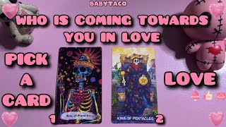 WHO IS COMING TOWARDS YOU IN LOVE 🔮 PICK A CARD #tarot #love #allsigns#pickacard