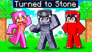 Omz Was Turned To STONE In Minecraft!