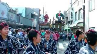 佐原の大祭 秋祭り2014　中日　　山車１４台揃い曳き出発　下新町の山車　香取街道　00154