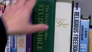 Texas board advances plan to allow Bible material in elementary school lessons