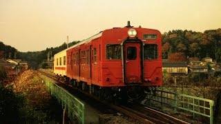 八高線・キハ３０　金子駅発車