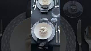 Harlequin Black 16-Piece Dinner Set / Ensemble de vaisselle 16 pièces « Harlequin » - noir