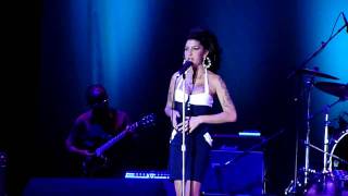 Amy Winehouse - "Boulevard of Broken Dreams" (cover) HD @ Arena Anhembi, São Paulo, Brazil
