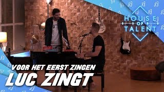 Luc laat zijn zangtalent horen