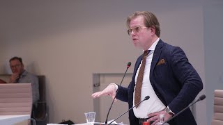 Wethouder Peter de Pater beantwoordt raadsvragen over Koning David School op Elias Beeckman