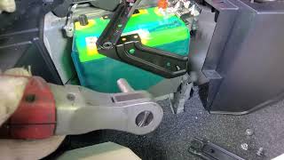 라브4 하이브리드 E-four 보조 배터리 교환 RAV4 Hybrid Battery