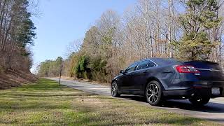 2017 Ford Taurus SHO Straight Pipes!