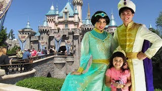 Disneyland Trip Meeting Princess Jasmine Aladdin Belle and the Beast
