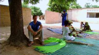 A Peace Corps Business Development Volunteer Helps Community Artisans in Senegal