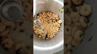 Aji ame khailu Cuttack special idle and aloodum #like #minivlog #foodchannel #food #dahibaraaloodum