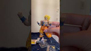 Posing Ssj Goku SH Figuarts #actionfigures #goku