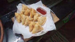 Samosas | Indian famous Street food | சமோசா