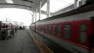 The Northbound single head passenger train no. K226/K227 haul by SS8 0220 arrive WuChang Station