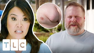 Dr Lee Removes A Huge Lipoma From A Very Dangerous Spot! | Dr Pimple Popper: This Is Zit