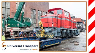 Universal Transport - locomotive transport with a flatbed trailer